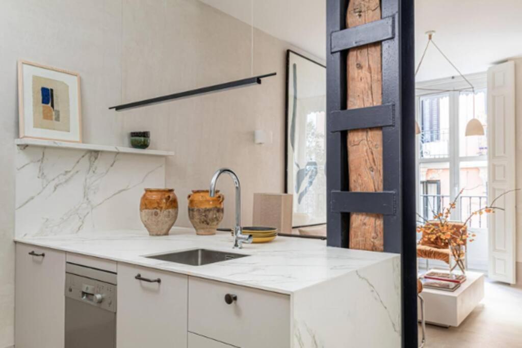 Apartamento Exclusivo En Neptuno Apartment Madrid Bagian luar foto